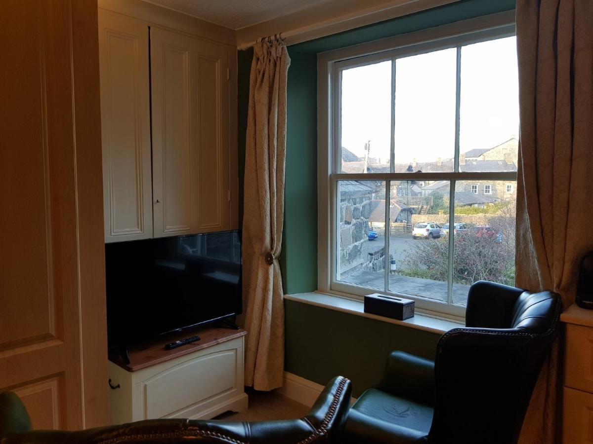 Afallon Townhouse Dolgellau Exterior photo
